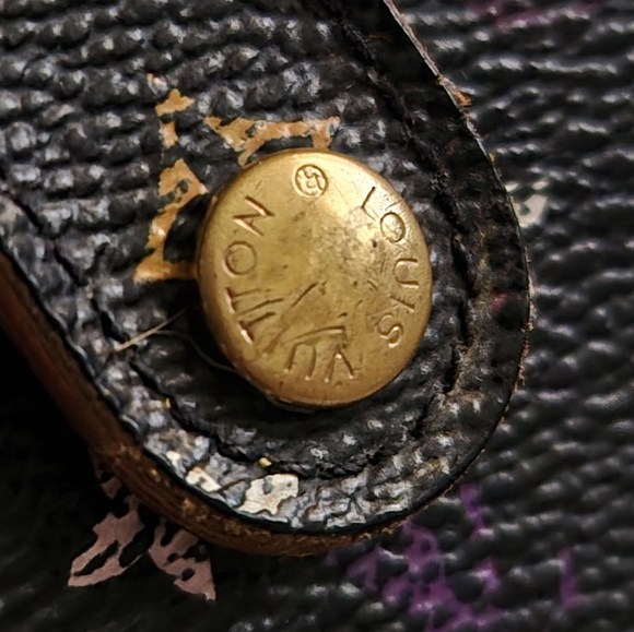 Authentic Louis Vuitton Multi Color Murakami Kiss Clasp Wallet - Picture 8 of 16